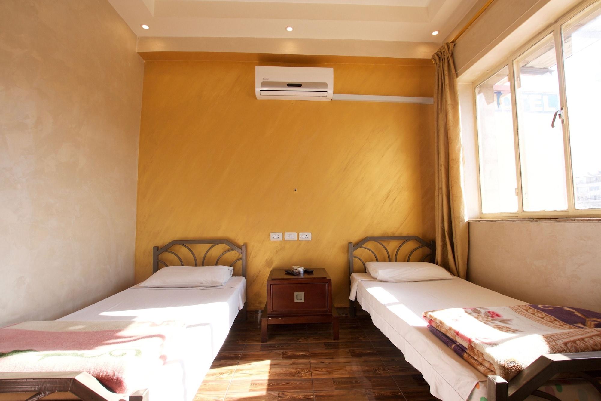 Sun Rise Hotel & Hostel & Tours Amman Exterior photo