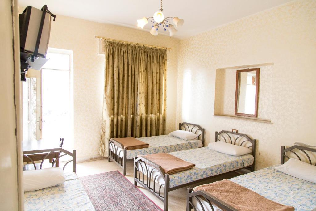 Sun Rise Hotel & Hostel & Tours Amman Exterior photo